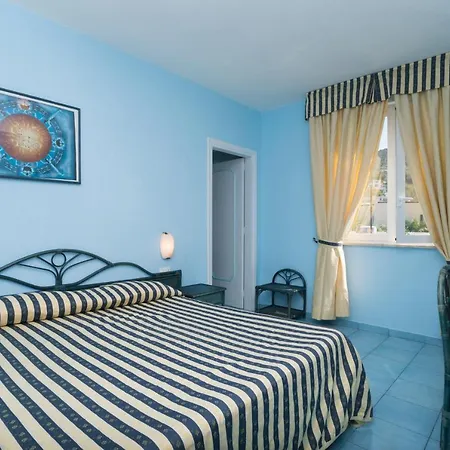 Il Nespolo Szálloda Casamicciola Terme