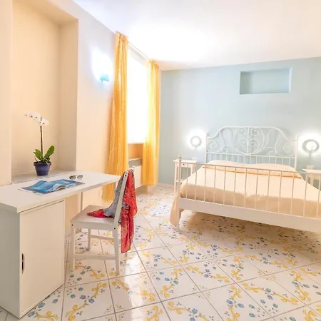 Il Nespolo Hotel