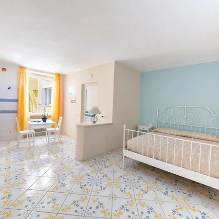 Il Nespolo 3*