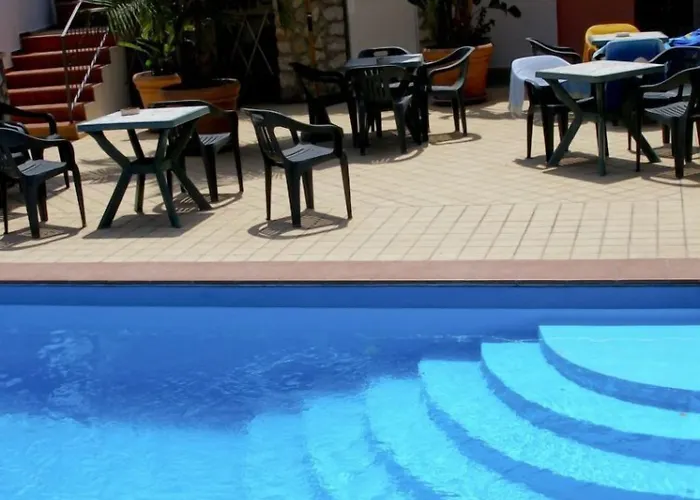 Il Nespolo Hotel